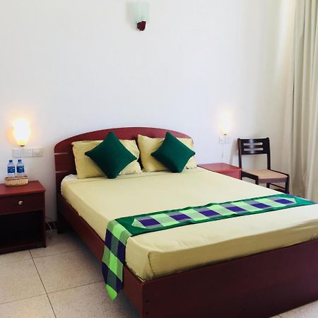 Aqua Marine Beach Resort Pasikuda Dış mekan fotoğraf