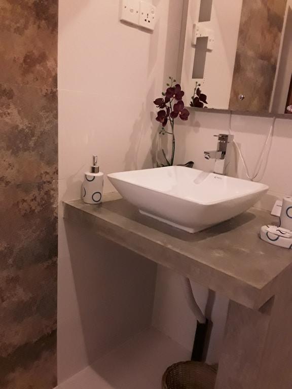 Aqua Marine Beach Resort Pasikuda Dış mekan fotoğraf